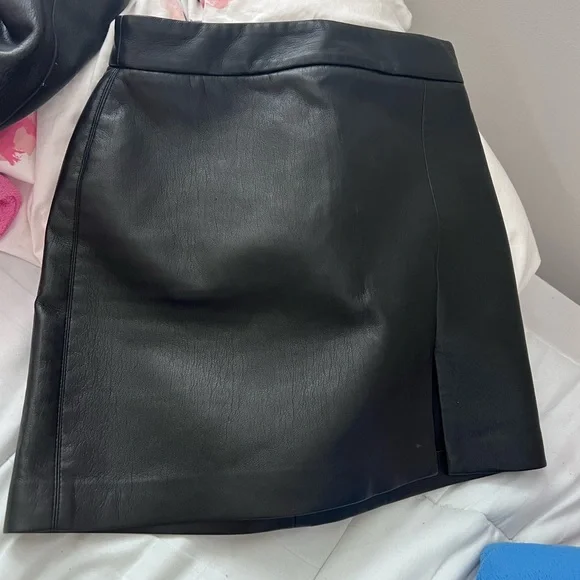 Wilfred Patio Leather Skirt Black - Picture 4 of 5